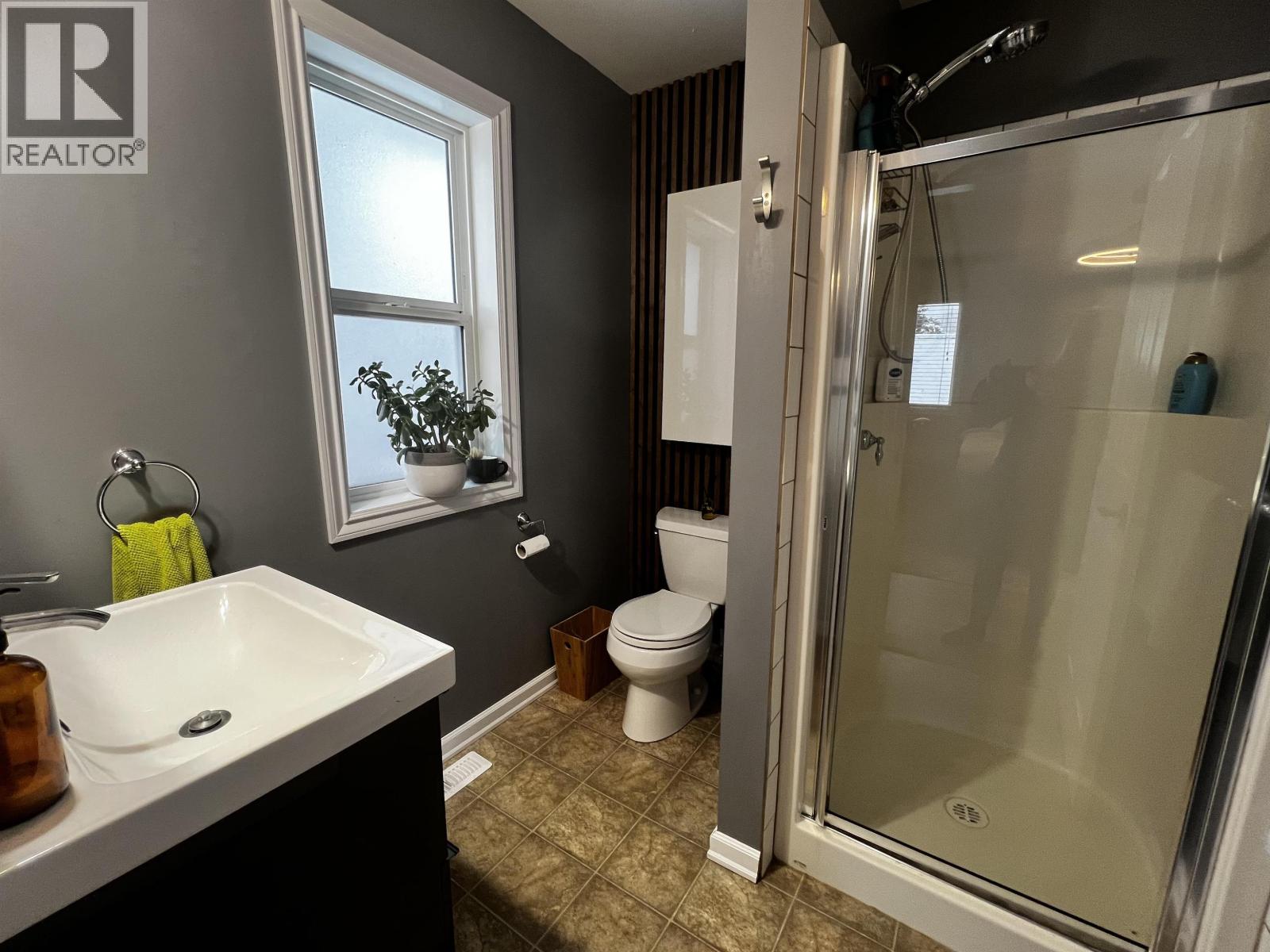 3248 3RD Avenue, Smithers