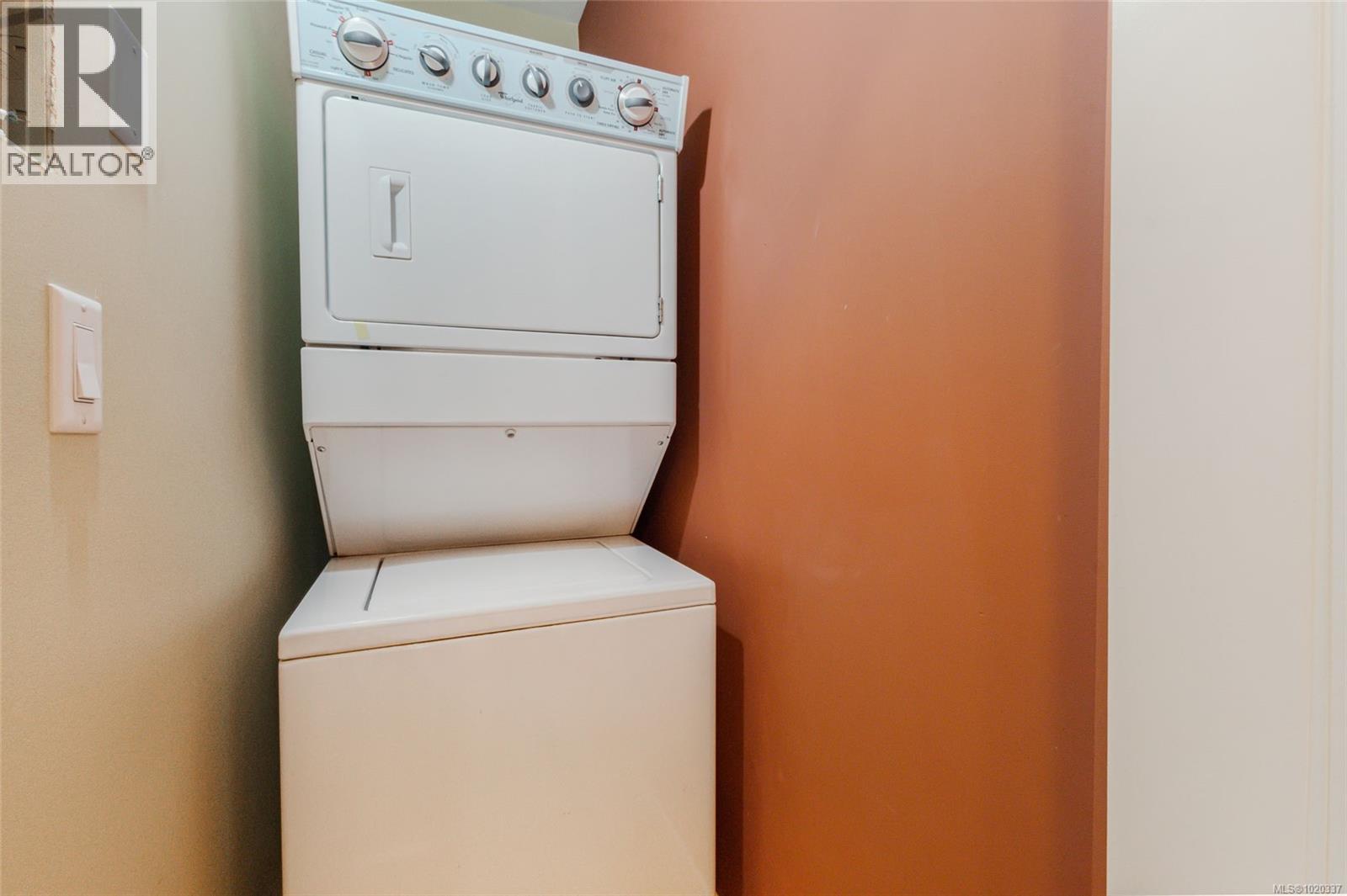 204 5170 Dunster Rd, Nanaimo