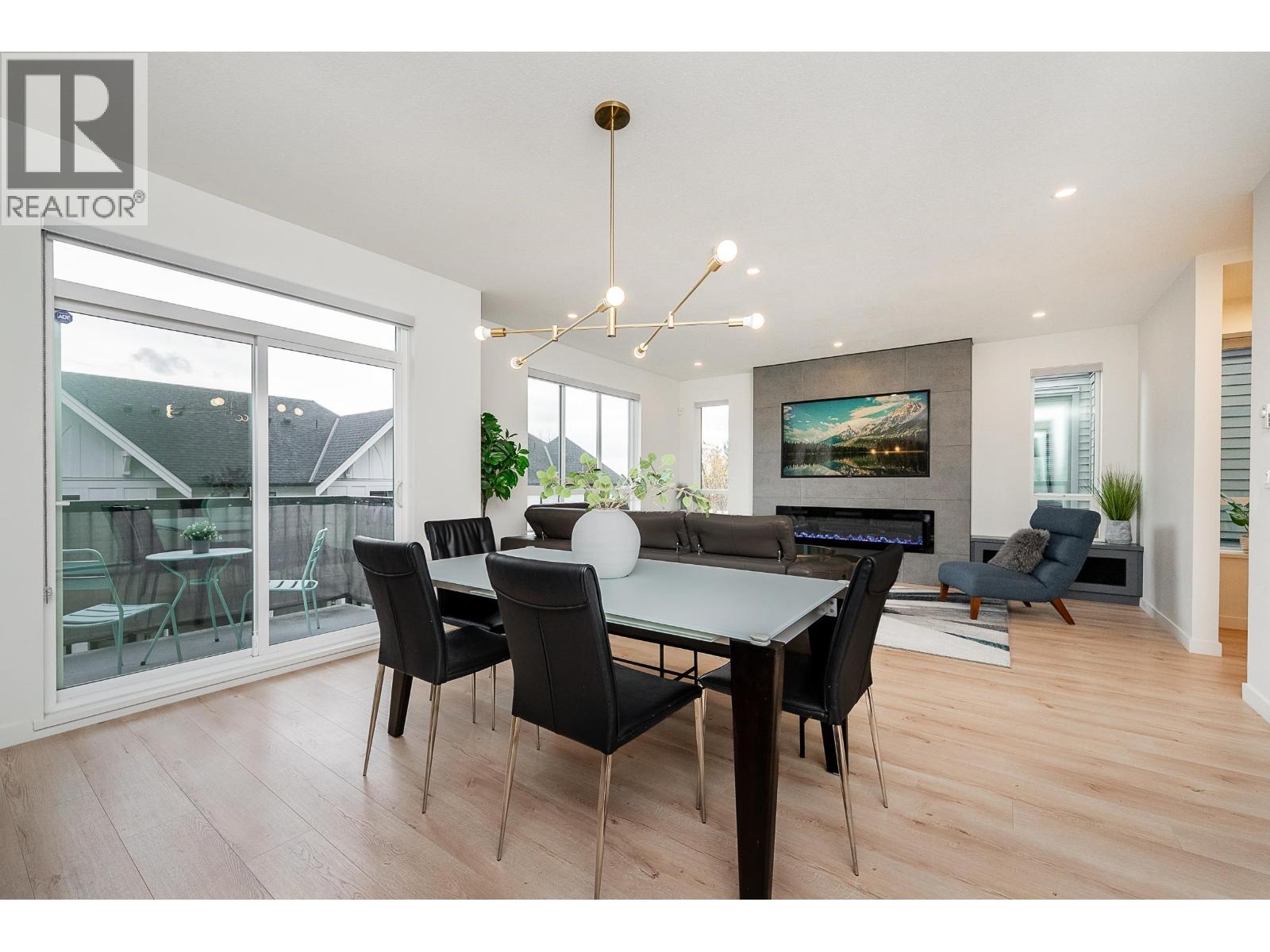 59 3500 BURKE VILLAGE PROMENADE, Coquitlam