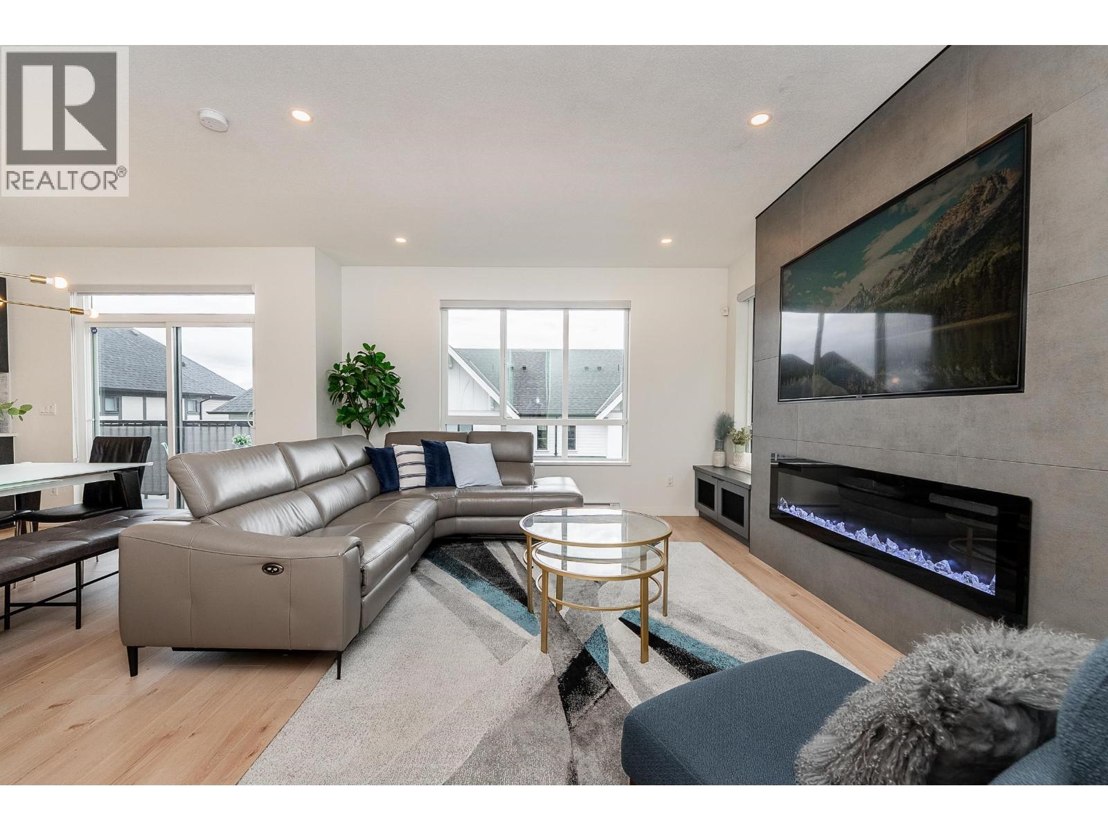 59 3500 BURKE VILLAGE PROMENADE, Coquitlam