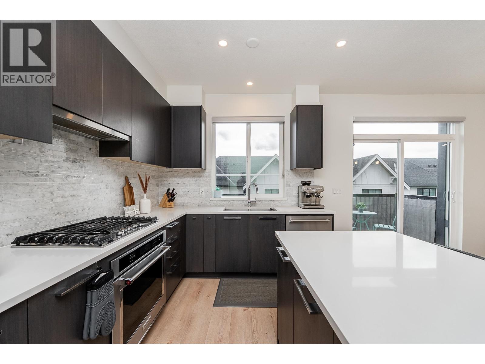59 3500 BURKE VILLAGE PROMENADE, Coquitlam