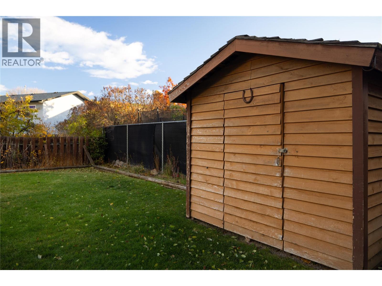  5501 WILLOW Drive, Vernon