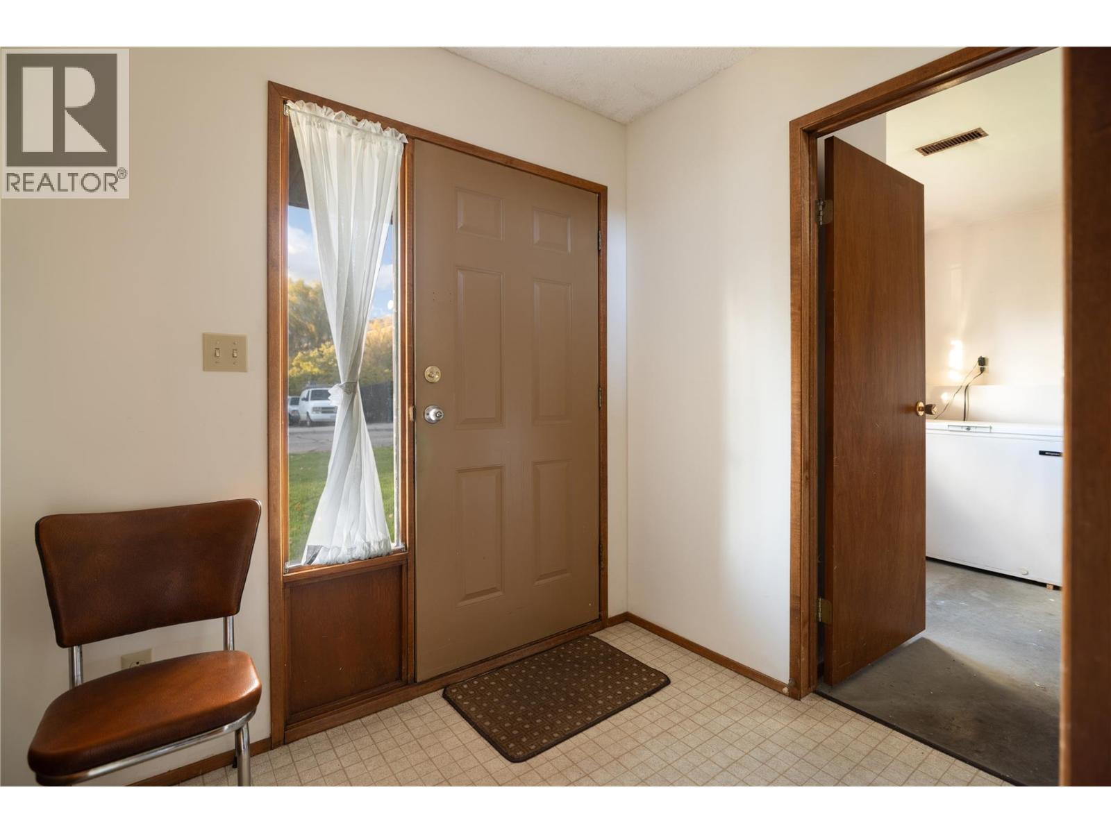  5501 WILLOW Drive, Vernon