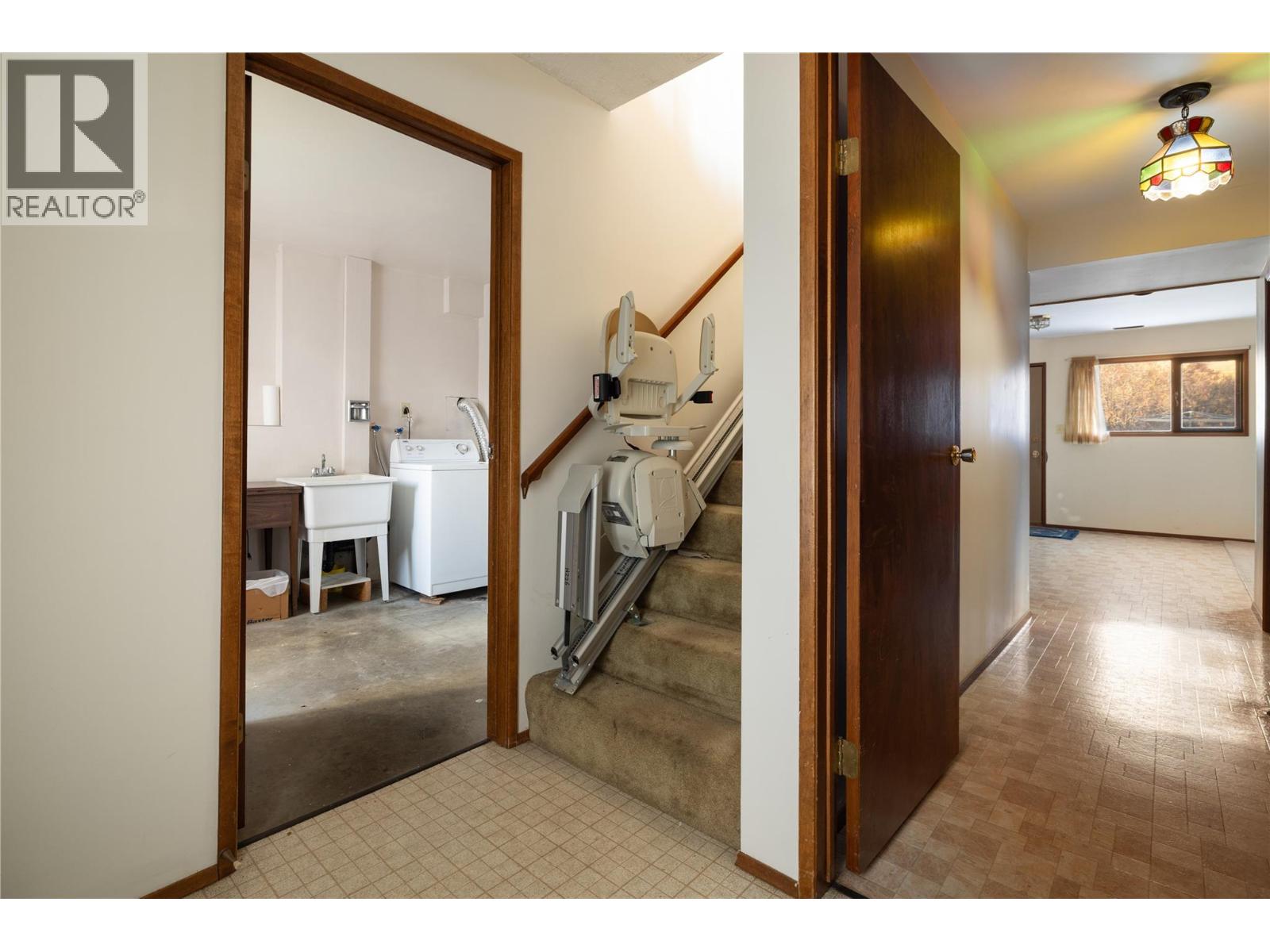  5501 WILLOW Drive, Vernon