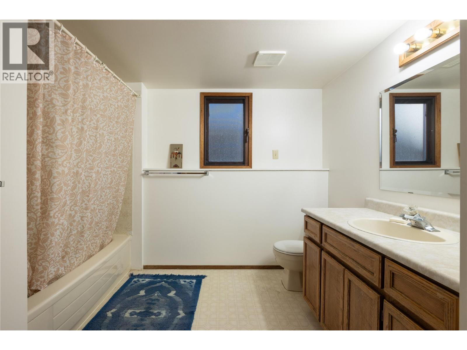  5501 WILLOW Drive, Vernon