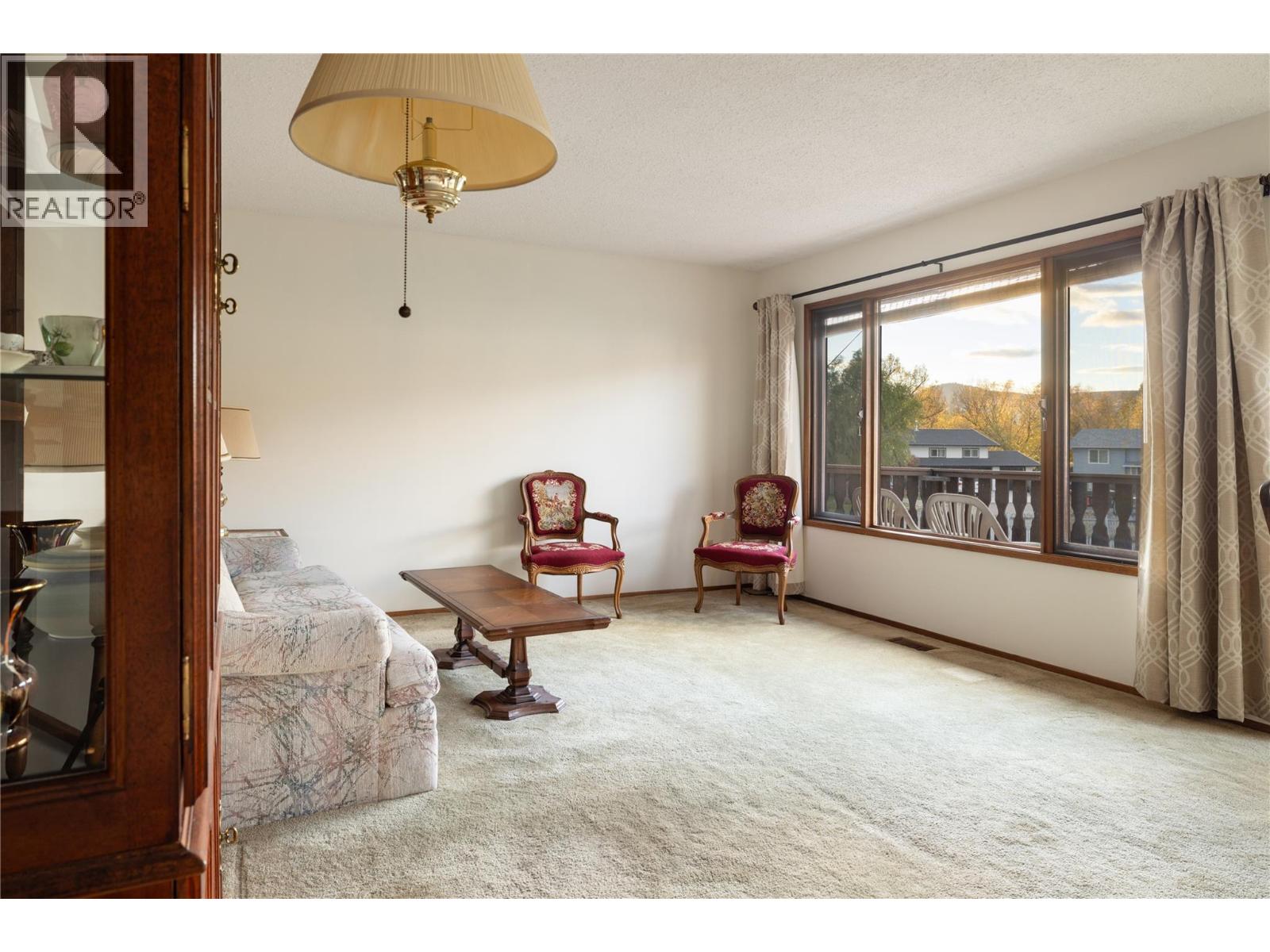  5501 WILLOW Drive, Vernon