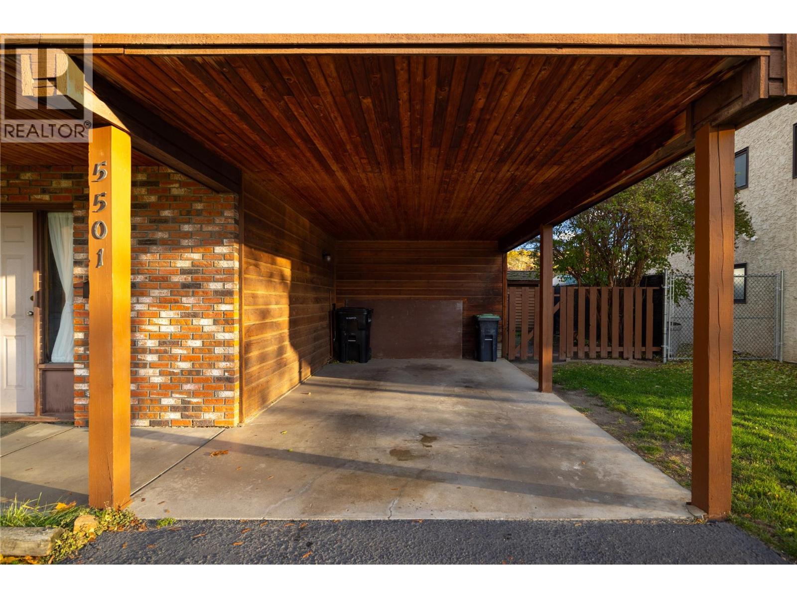  5501 WILLOW Drive, Vernon