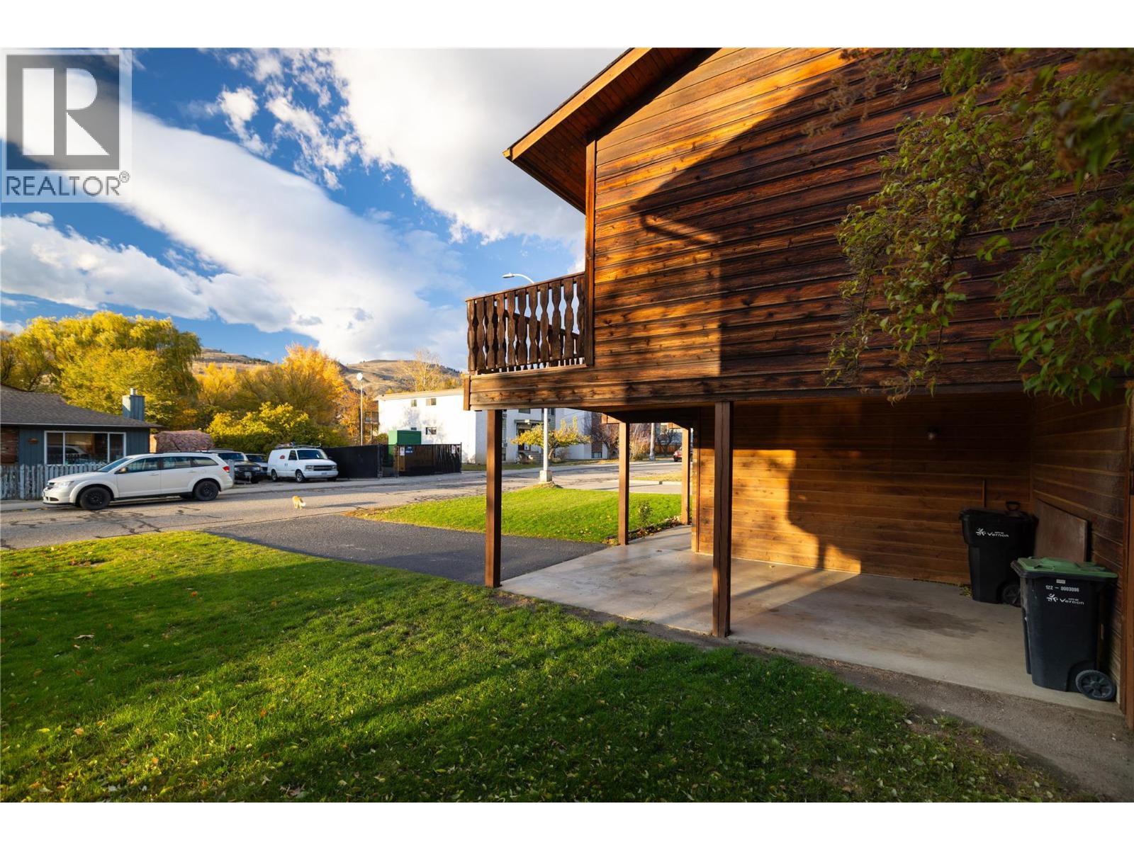  5501 WILLOW Drive, Vernon