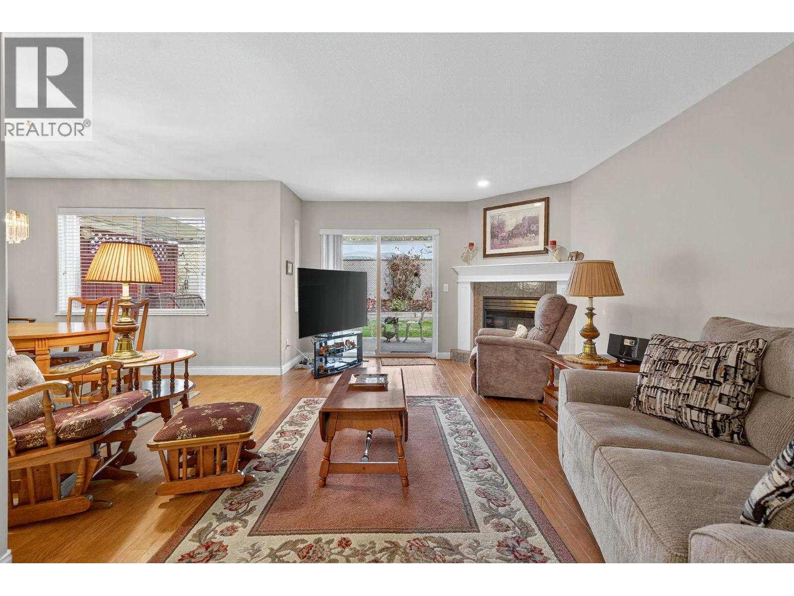 10 1800 Parkview Crescent, Kelowna