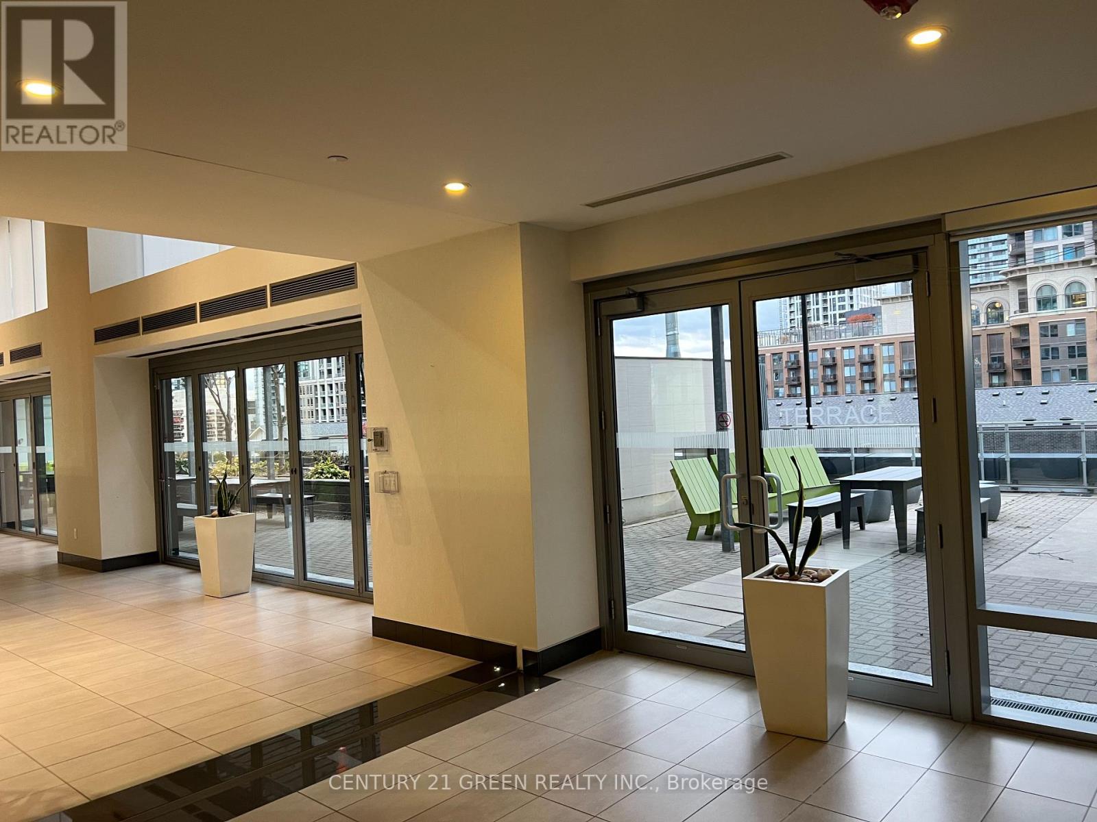 #1406 365 PRINCE OF WALES DRIVE - 21