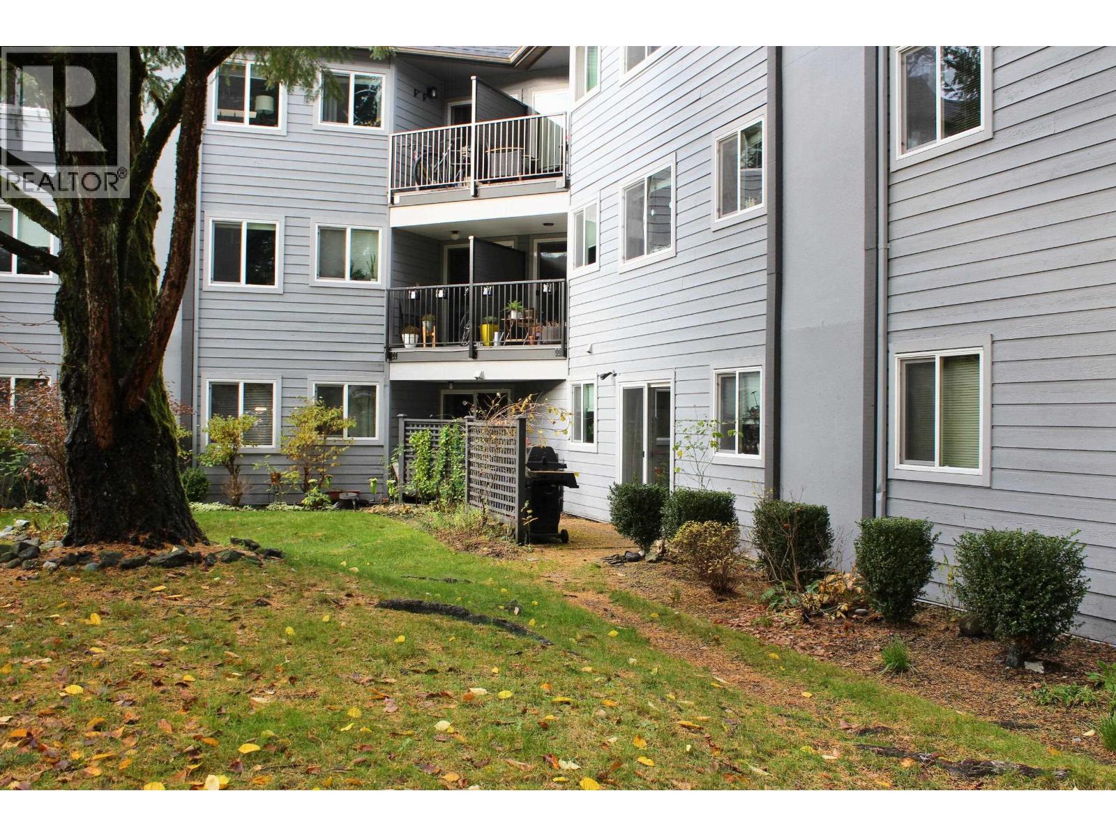 B108 40120 WILLOW CRESCENT, Squamish