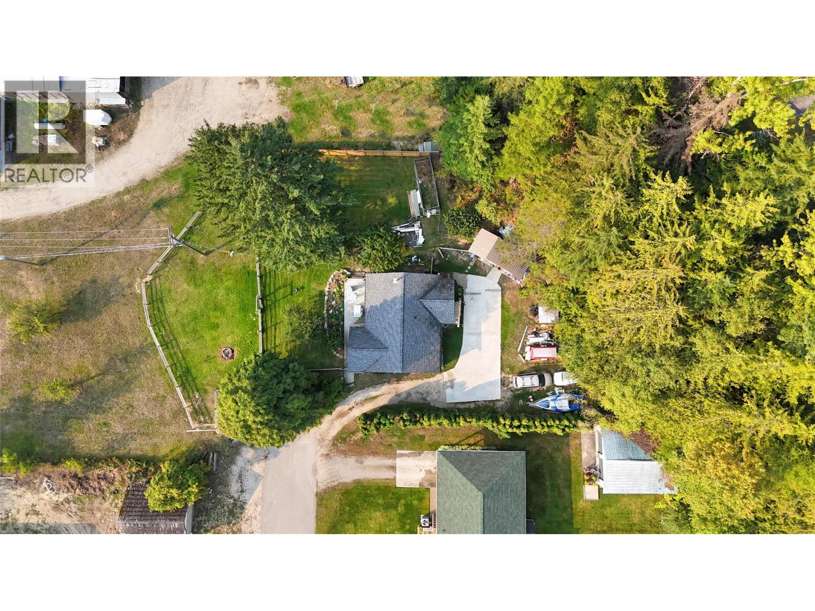 517 3A Avenue NW, Nakusp