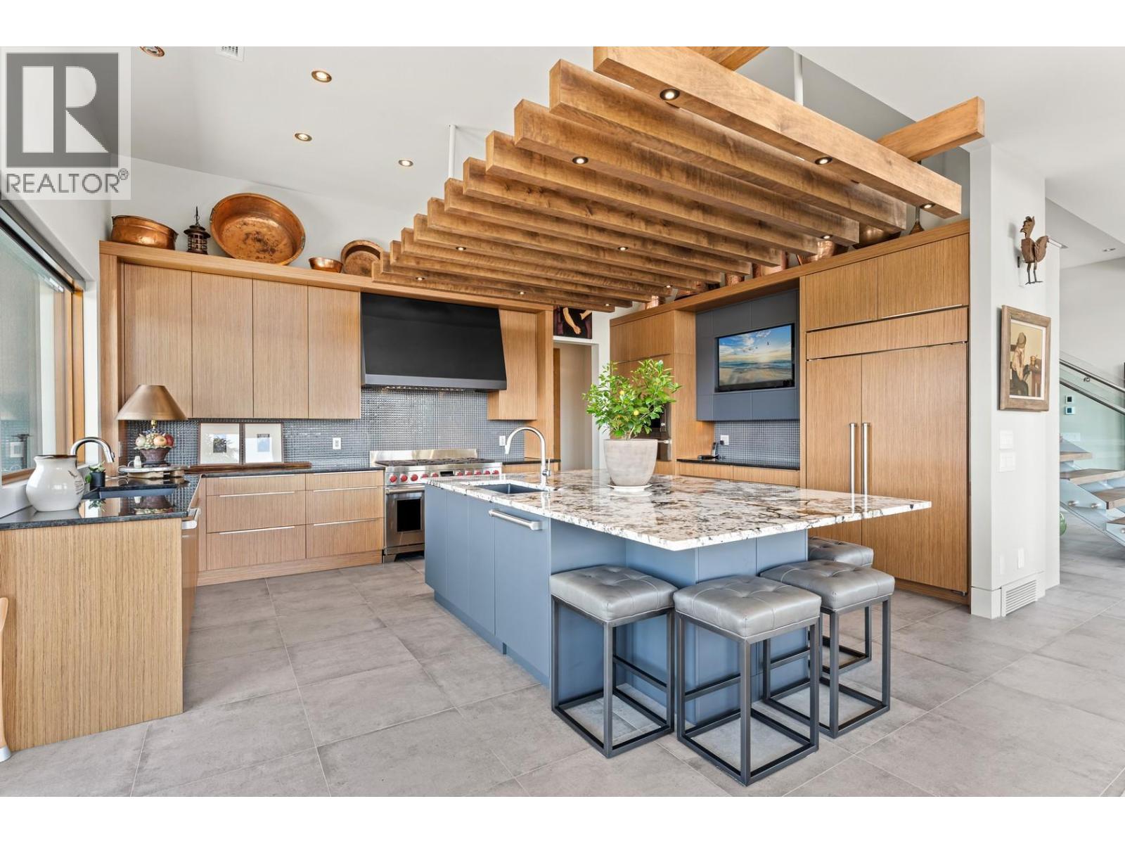  733 Forestridge Lane, Kelowna