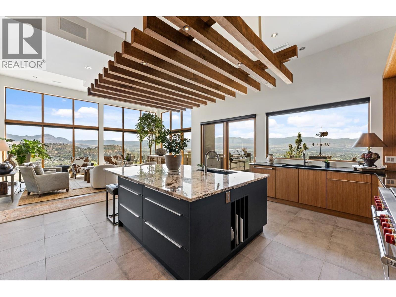  733 Forestridge Lane, Kelowna