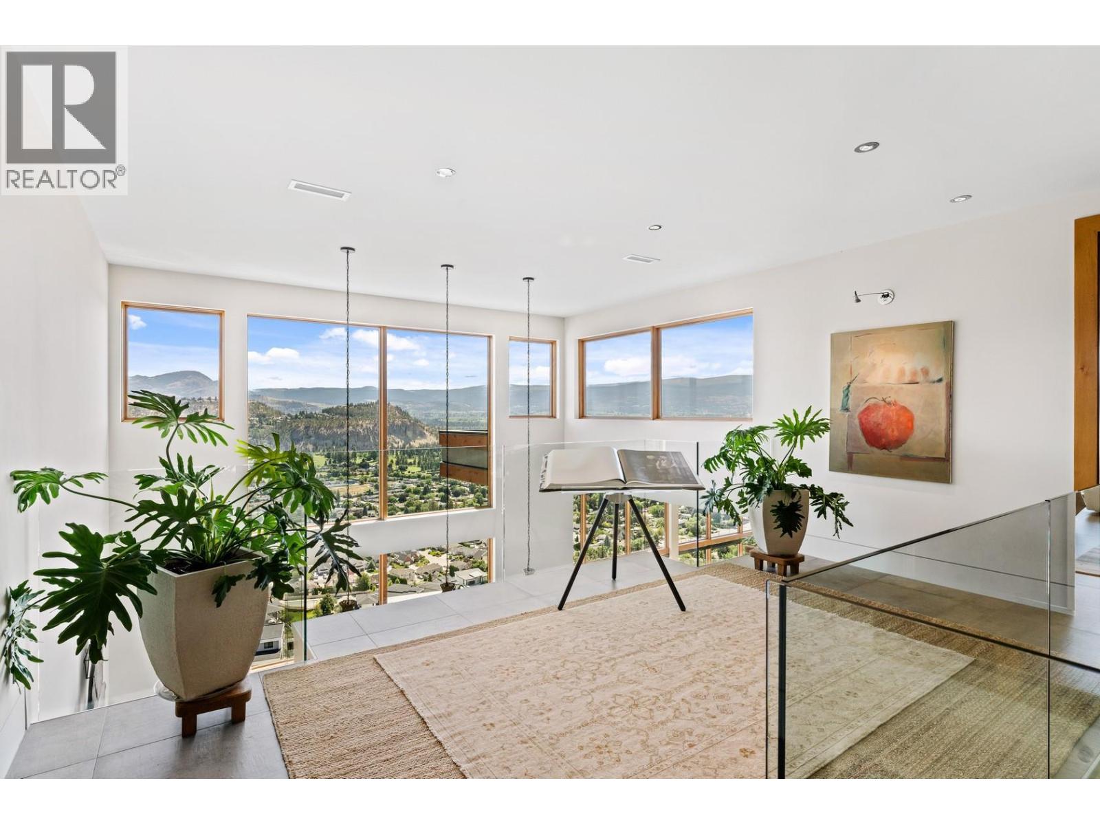  733 Forestridge Lane, Kelowna