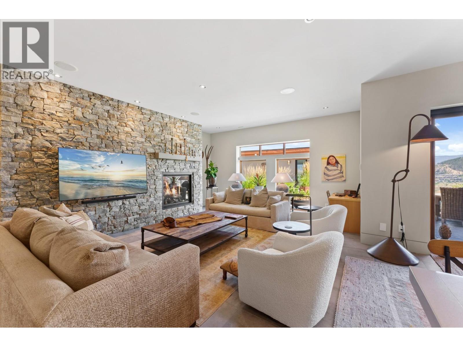  733 Forestridge Lane, Kelowna