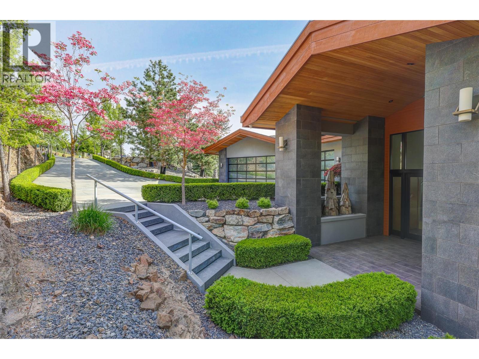  733 Forestridge Lane, Kelowna