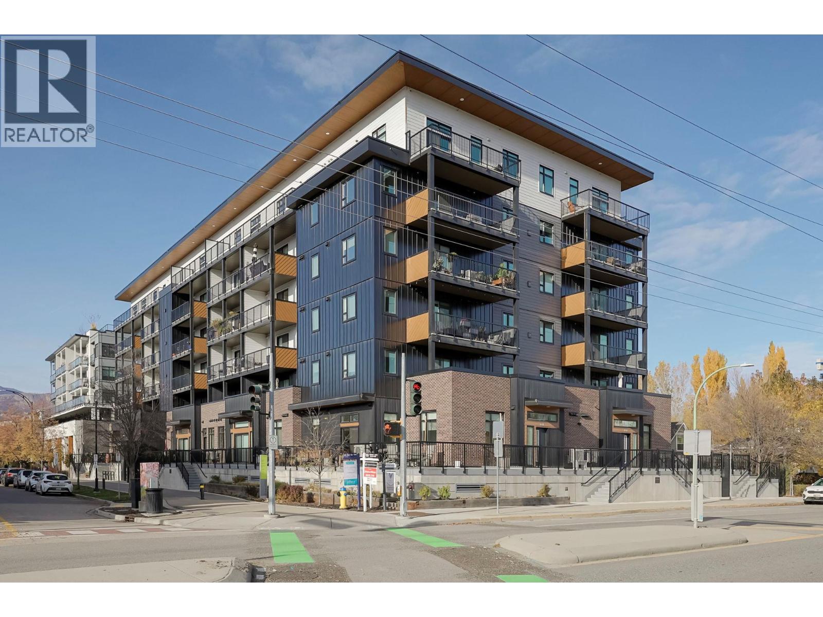 311 660 Cawston Avenue, Kelowna