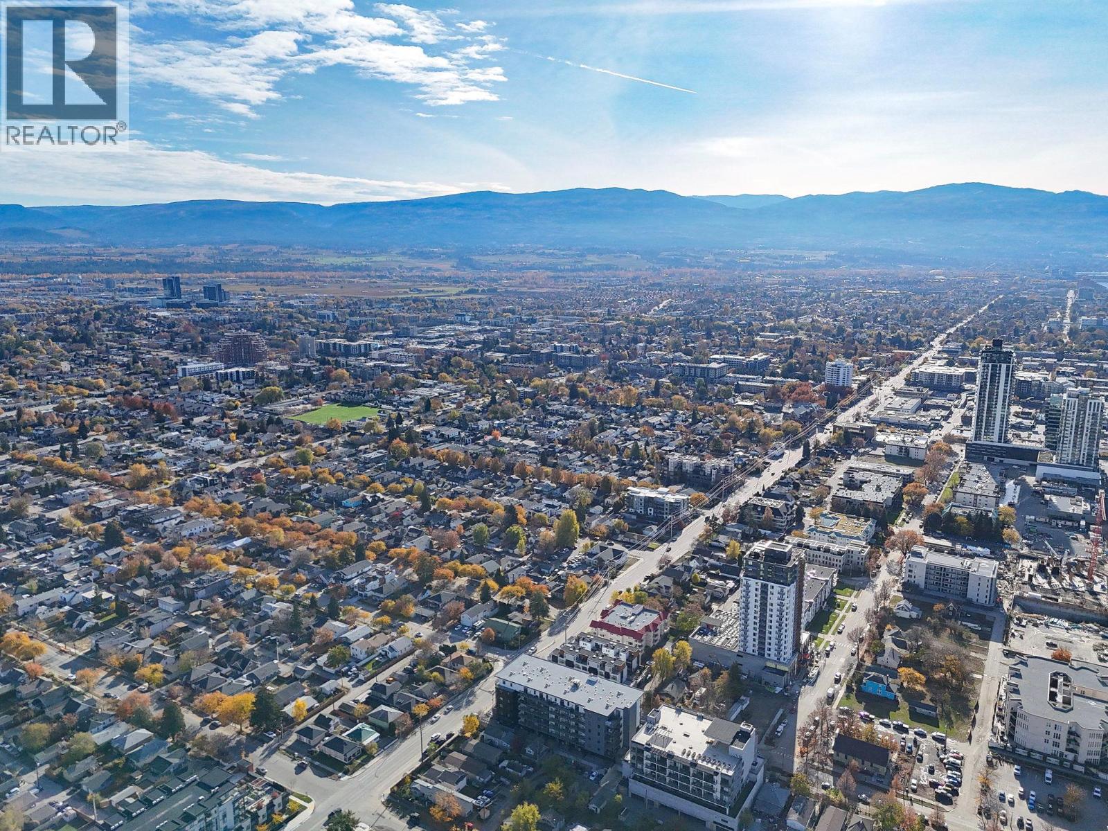 311 660 Cawston Avenue, Kelowna