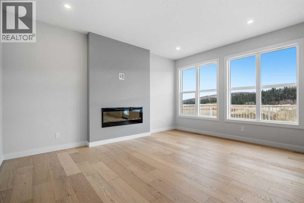 Single Family House for Sale in  Creekview Manor SW Pine Creek Calgary 