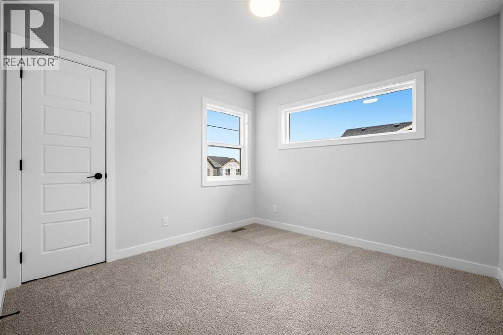 Single Family House for Sale in  Creekview Manor SW Pine Creek Calgary 