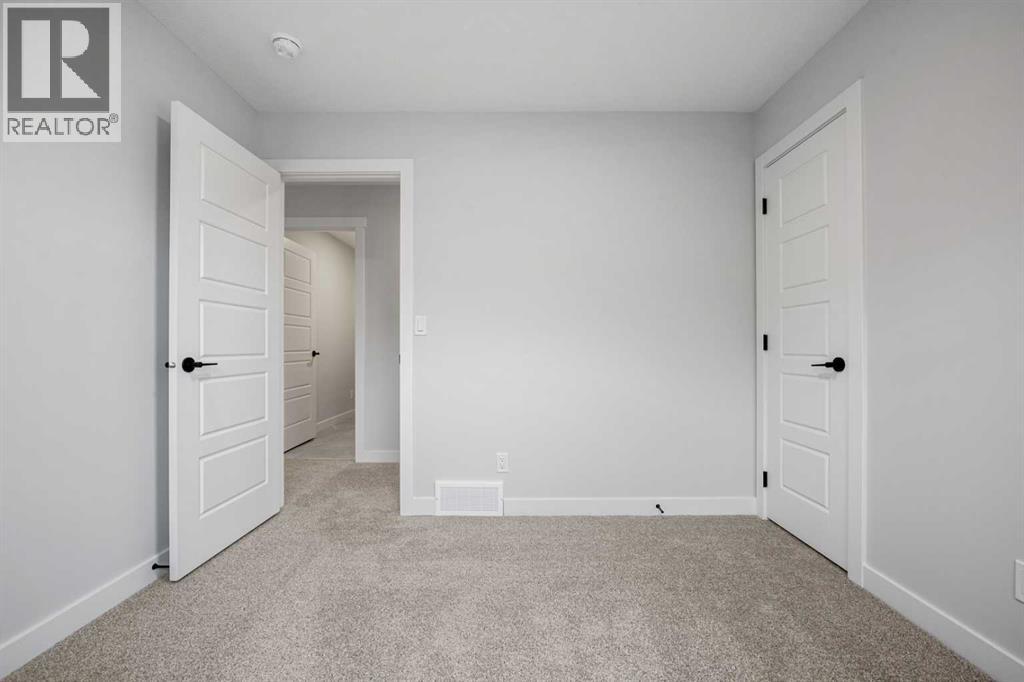 Single Family House for Sale in  Creekview Manor SW Pine Creek Calgary 