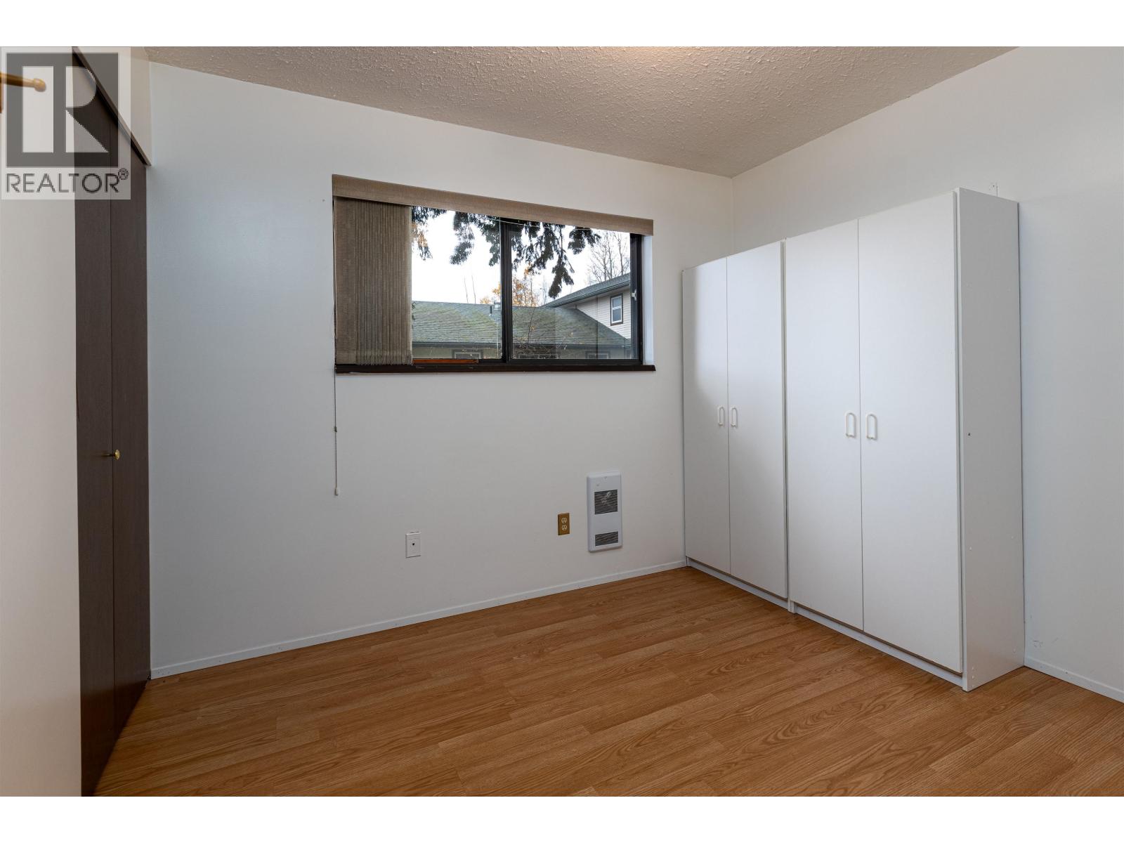 #15-4832 LAZELLE Avenue, Terrace