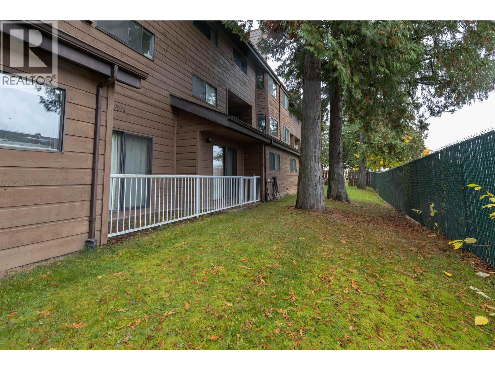 #15-4832 LAZELLE Avenue, Terrace