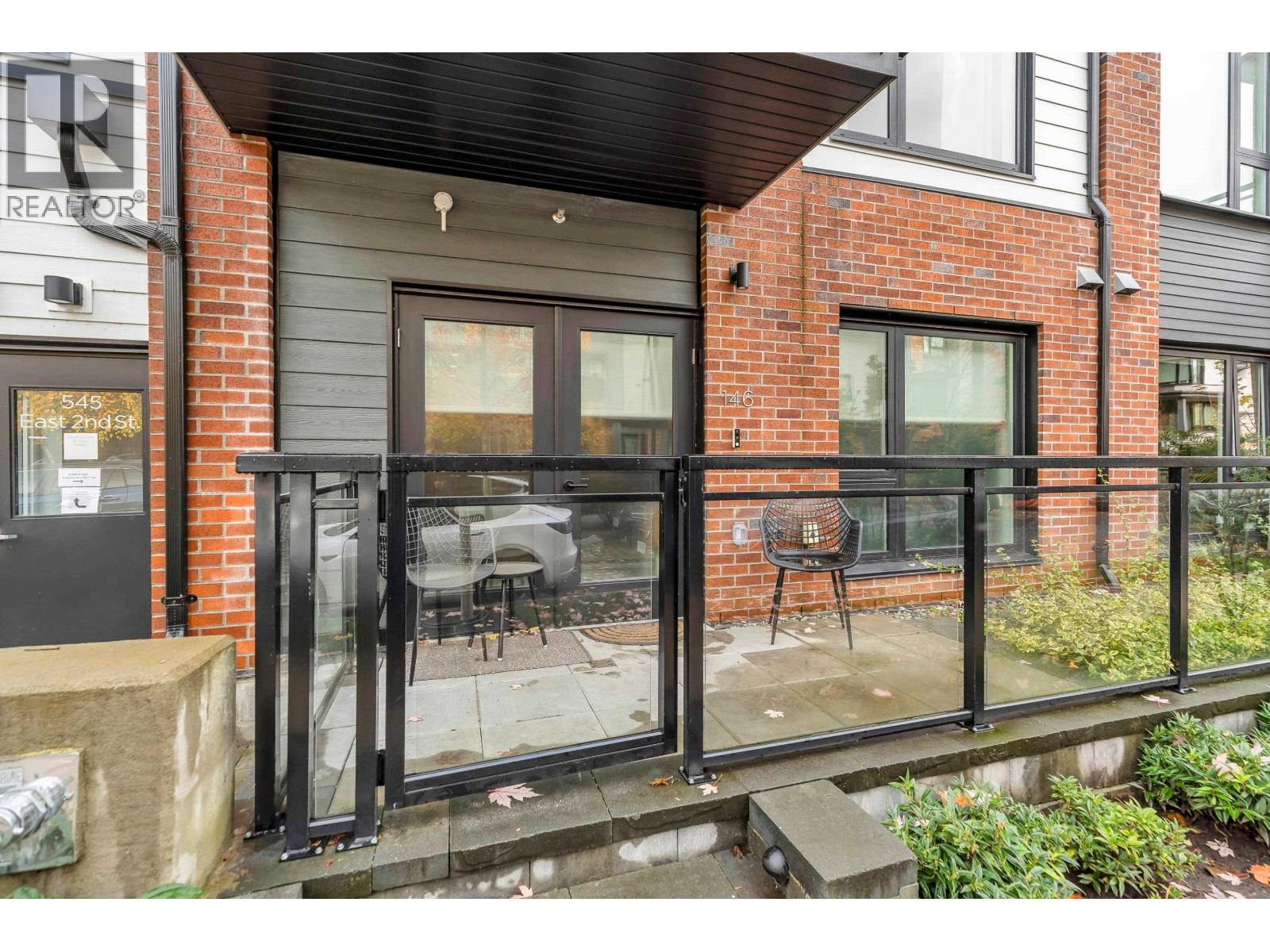 #146 545 E 2ND STREET, North Vancouver
