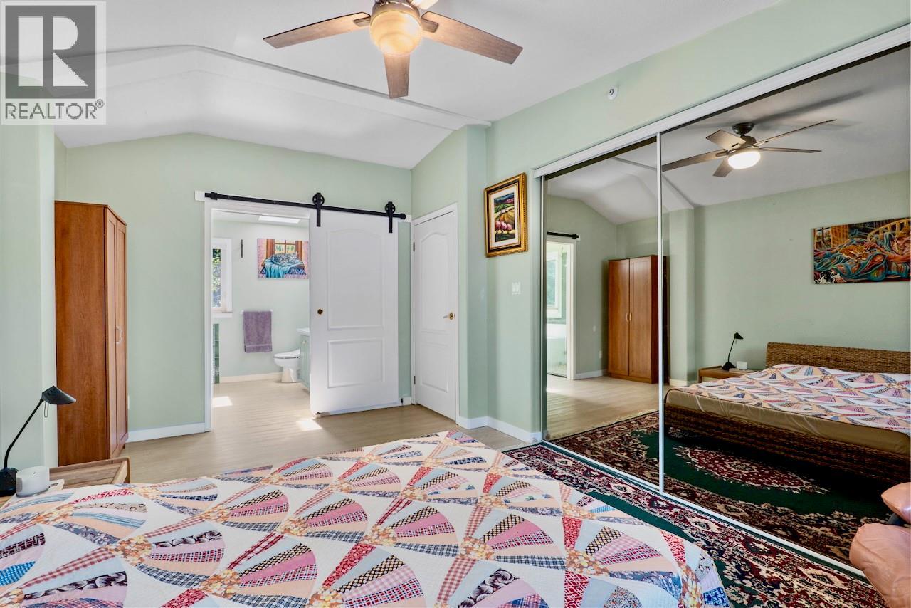  1260 Scotch Creek Wharf Road, Scotch Creek