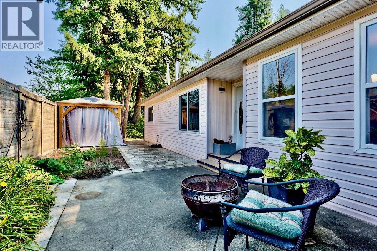  1260 Scotch Creek Wharf Road, Scotch Creek