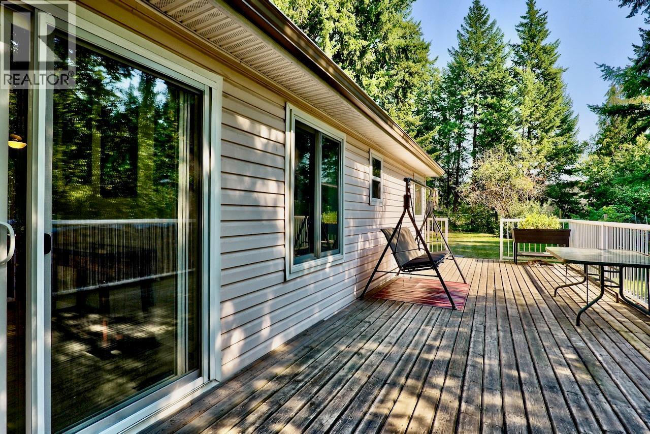  1260 Scotch Creek Wharf Road, Scotch Creek