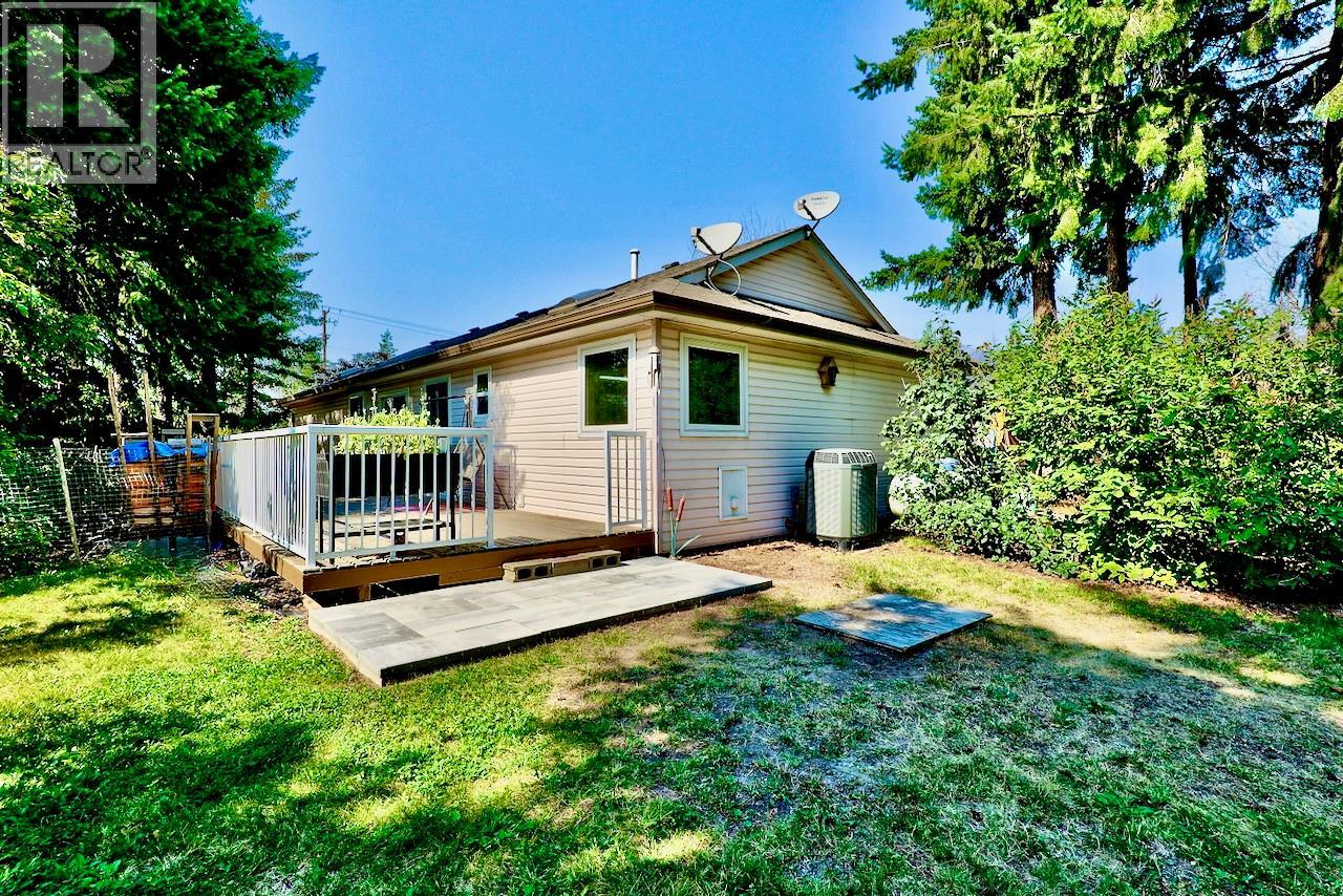  1260 Scotch Creek Wharf Road, Scotch Creek