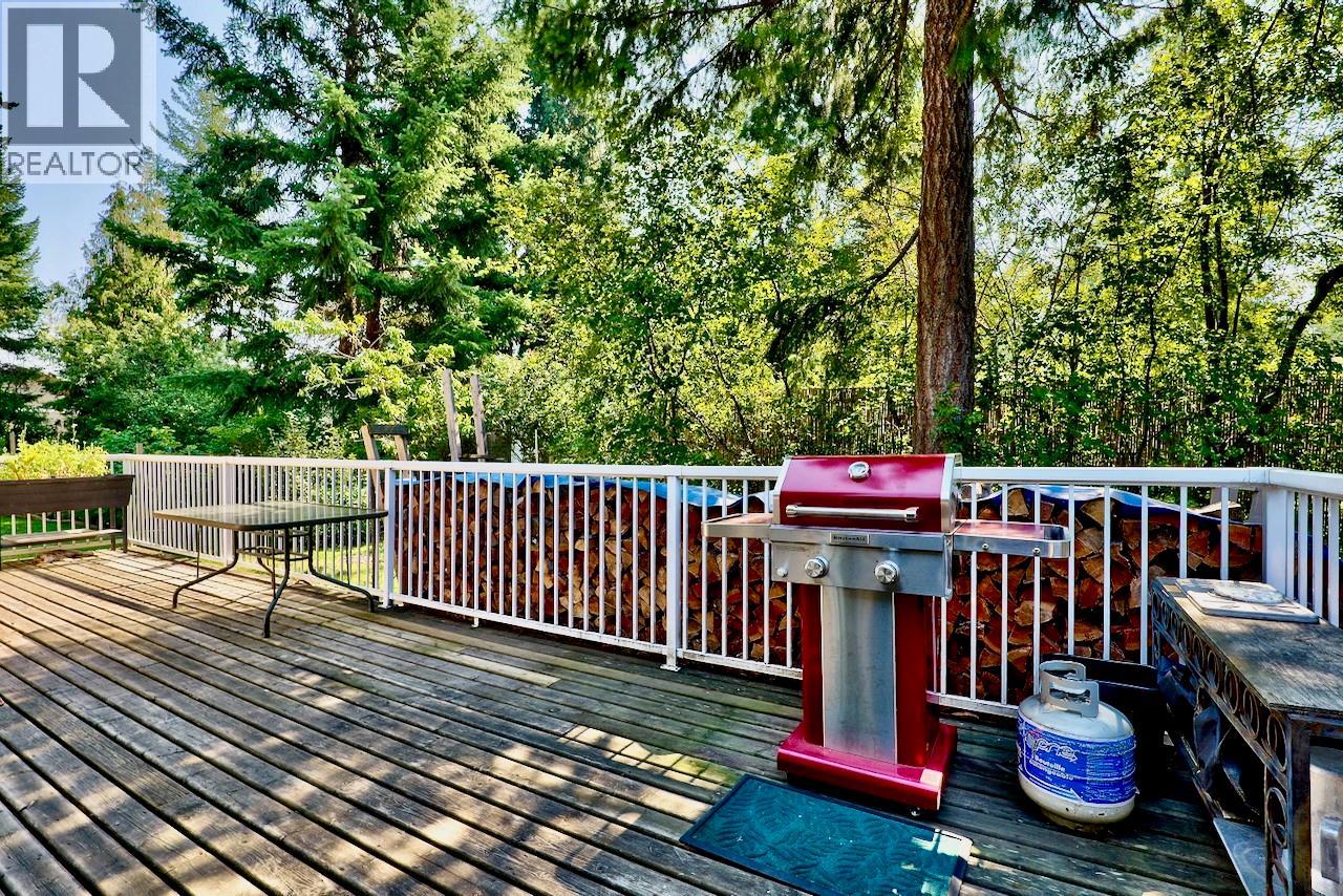  1260 Scotch Creek Wharf Road, Scotch Creek