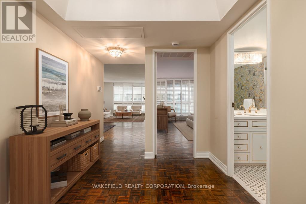 505 - 61 ST CLAIR AVENUE W - Photo 3 of 17, Toronto (Yonge-St. Clair), Ontario