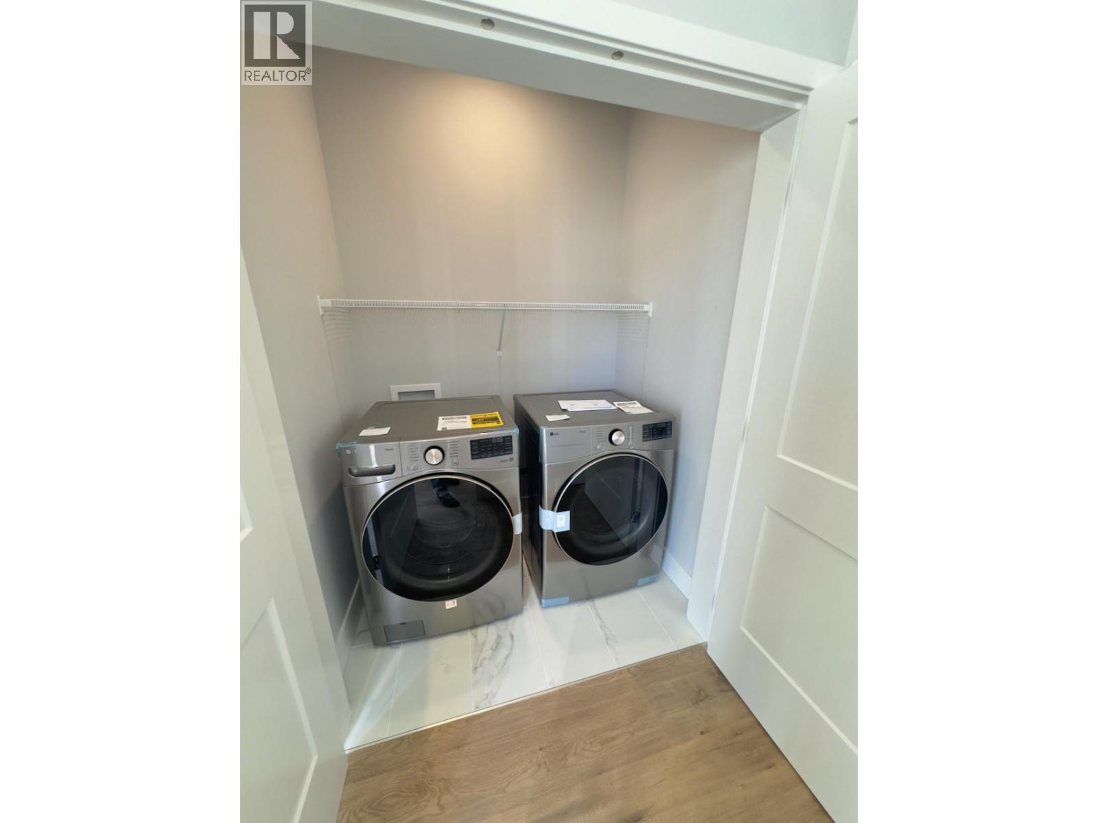 #19 130 COLEBROOK ROAD - 12