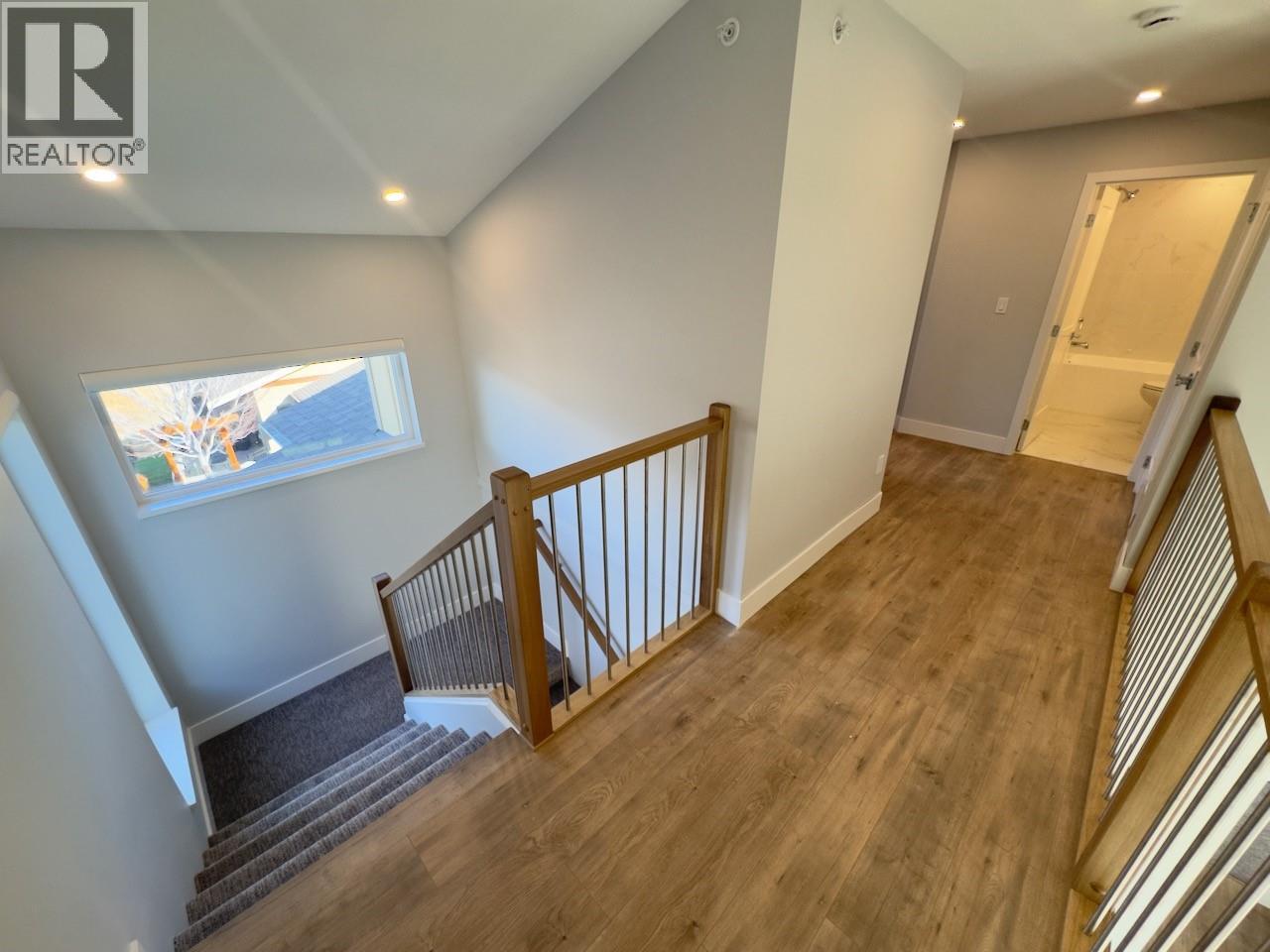 #19 130 COLEBROOK ROAD - 21