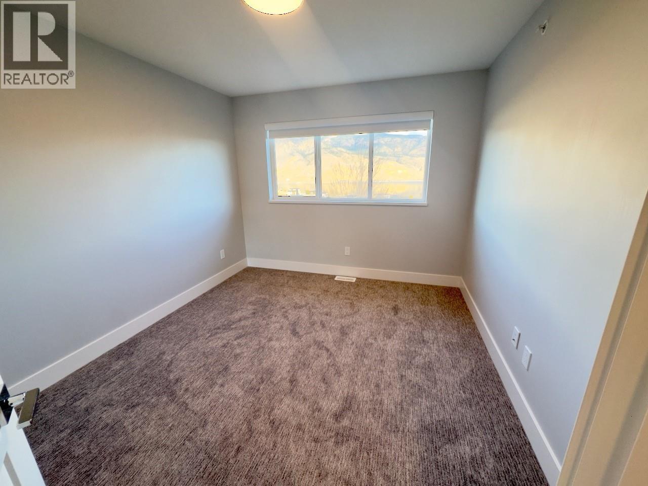 #19 130 COLEBROOK ROAD - 23