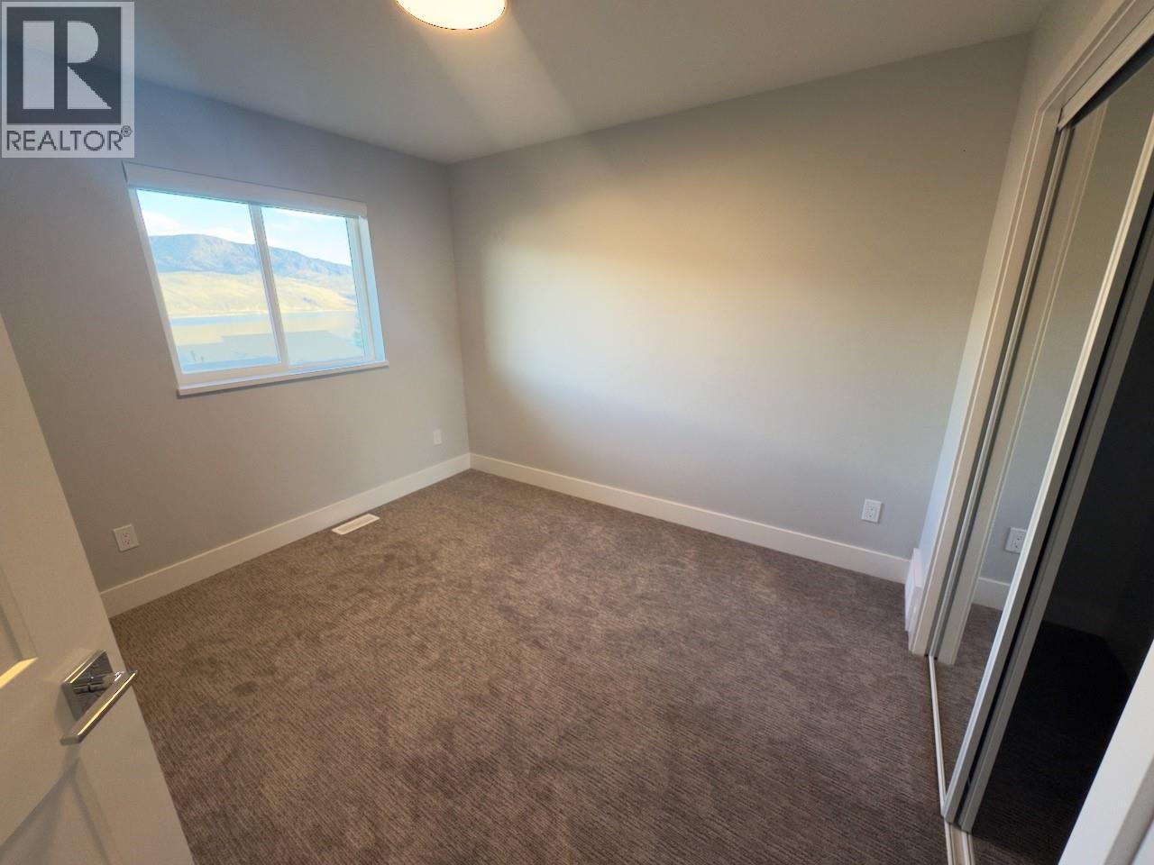 #19 130 COLEBROOK ROAD - 24