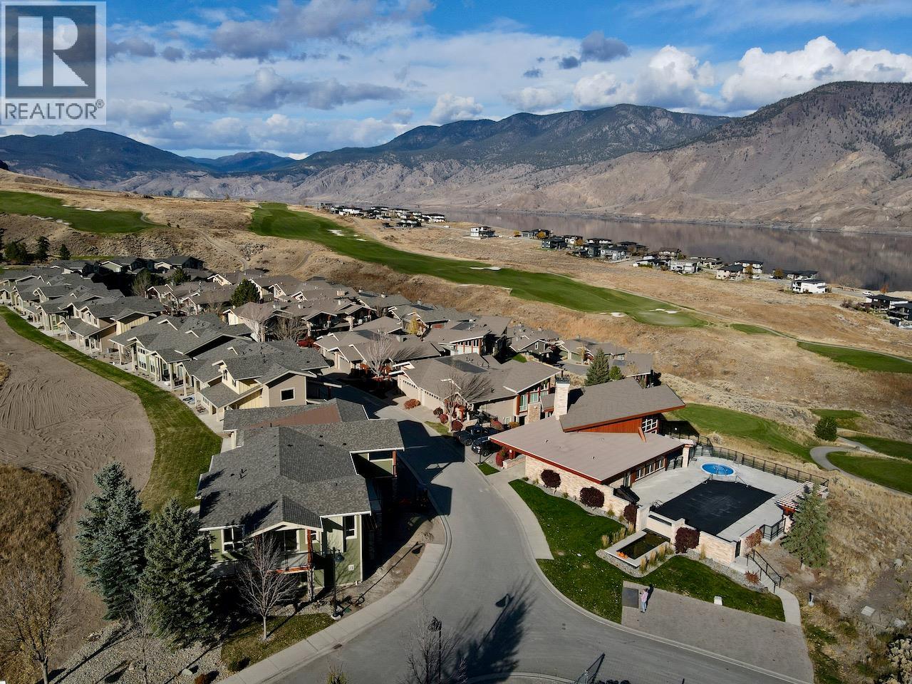 #19 130 COLEBROOK ROAD - 27