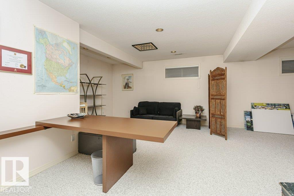 78 WILKIN RD NW, Edmonton