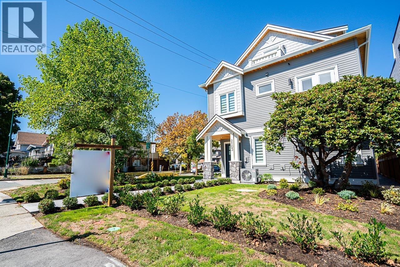 2103 E 33RD AVENUE, Vancouver