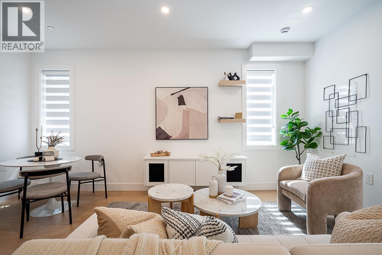 2103 E 33RD AVENUE, Vancouver