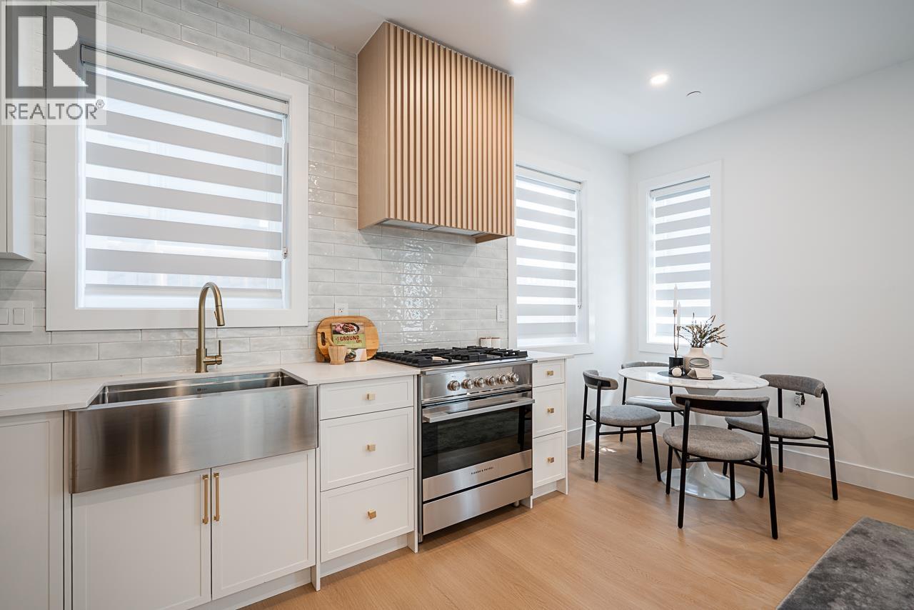 2103 E 33RD AVENUE, Vancouver