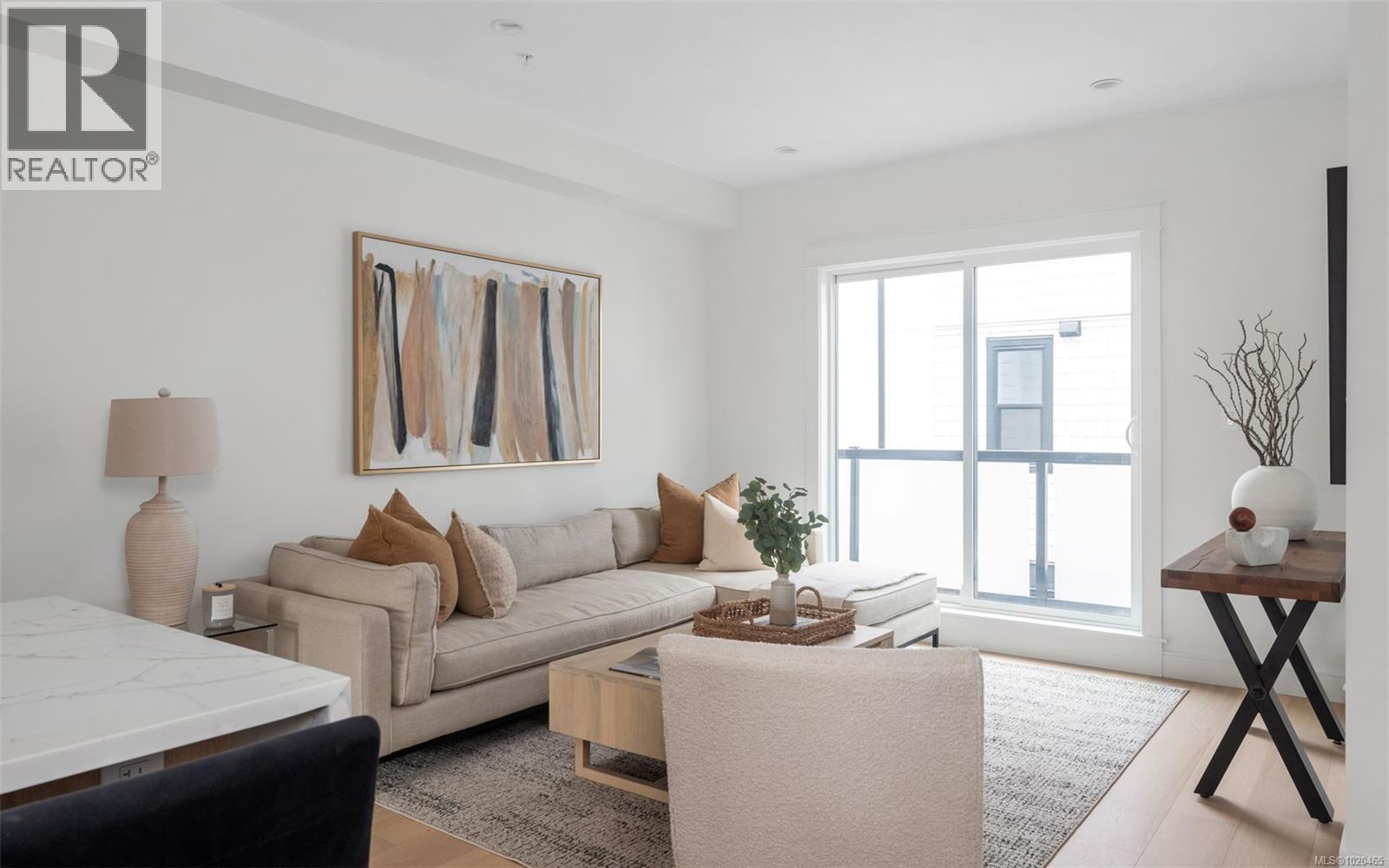 5 820 Dunsmuir Rd, Esquimalt