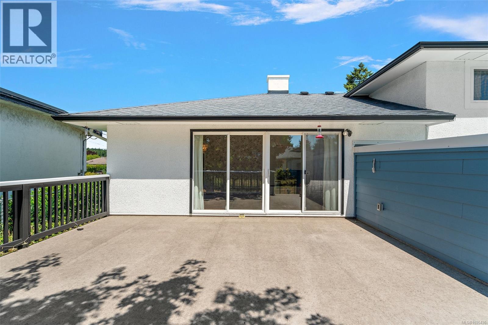  1563 Kenmore Road, Saanich