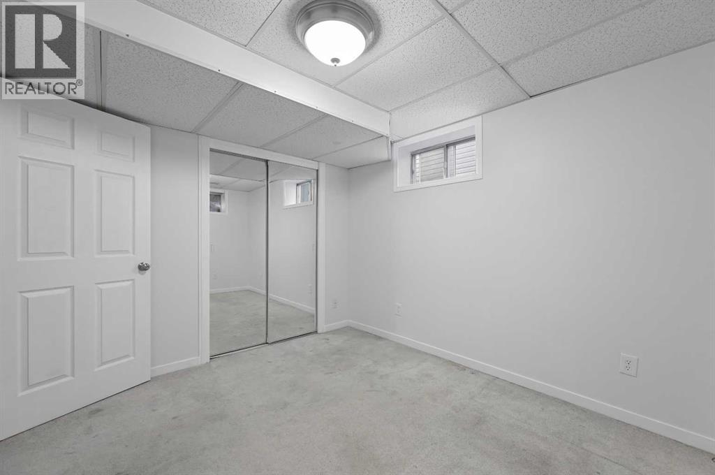 Single Family House for Sale in  Coventry Close NE Coventry Hills Calgary 