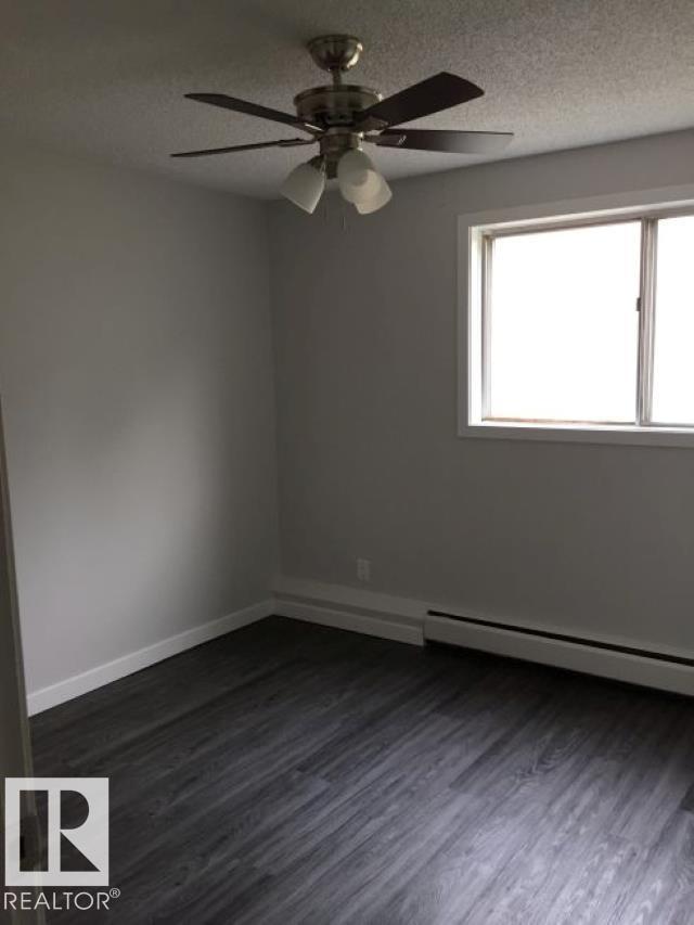 15930 109 AV NW, Edmonton