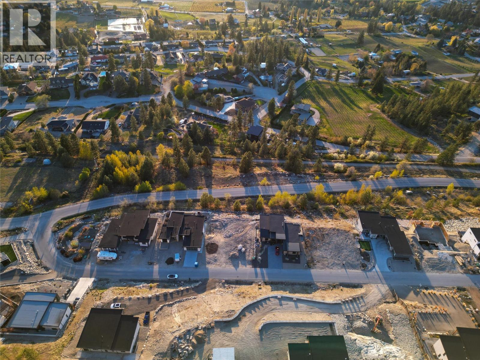 2855 Outlook Way, Naramata