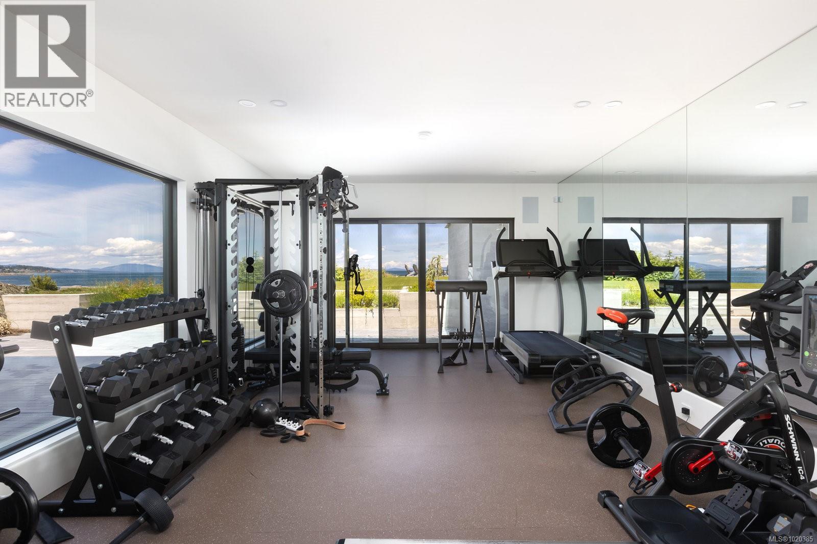  4040 White Rock Street, Saanich